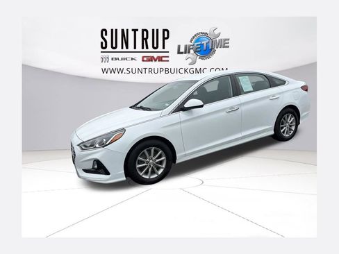 Used 2019 Hyundai Sonata SE image 1