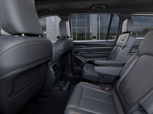 New 2026 Jeep Grand Cherokee L Limited AWD/4WD image 23