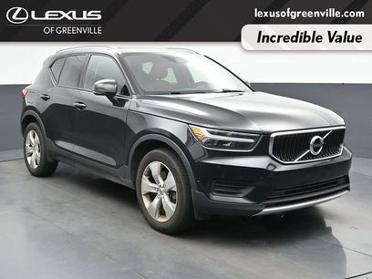 Used 2019 Volvo XC40 T5 Momentum