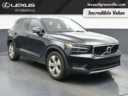 Used 2019 Volvo XC40 T5 Momentum AWD/4WD image 1