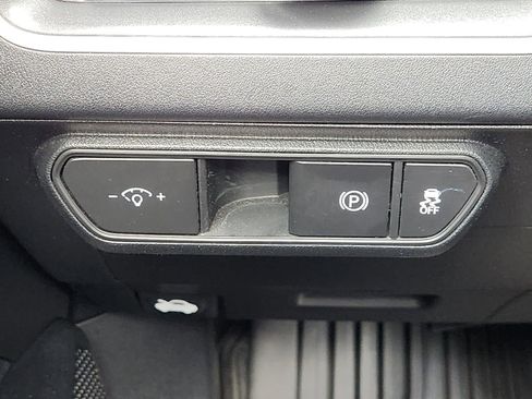 Used 2025 Kia K4 LXS image 26