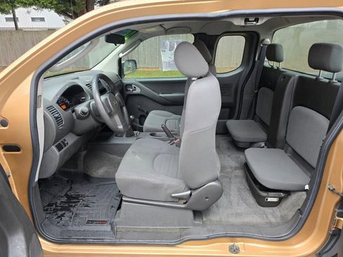 Used 2005 Nissan Frontier XE image 20