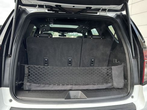 Used 2022 Chevrolet Tahoe LT w/ LT Signature Plus Package image 31