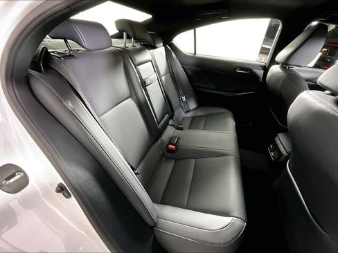 Used 2025 Lexus IS 300 F Sport image 19