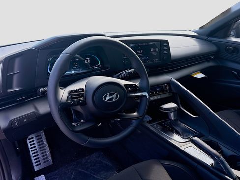 New 2026 Hyundai Elantra Sport image 7