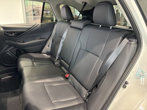 Used 2025 Subaru Outback Limited image 39