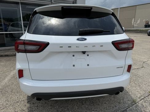 Used 2023 Ford Escape ST-Line AWD/4WD image 7
