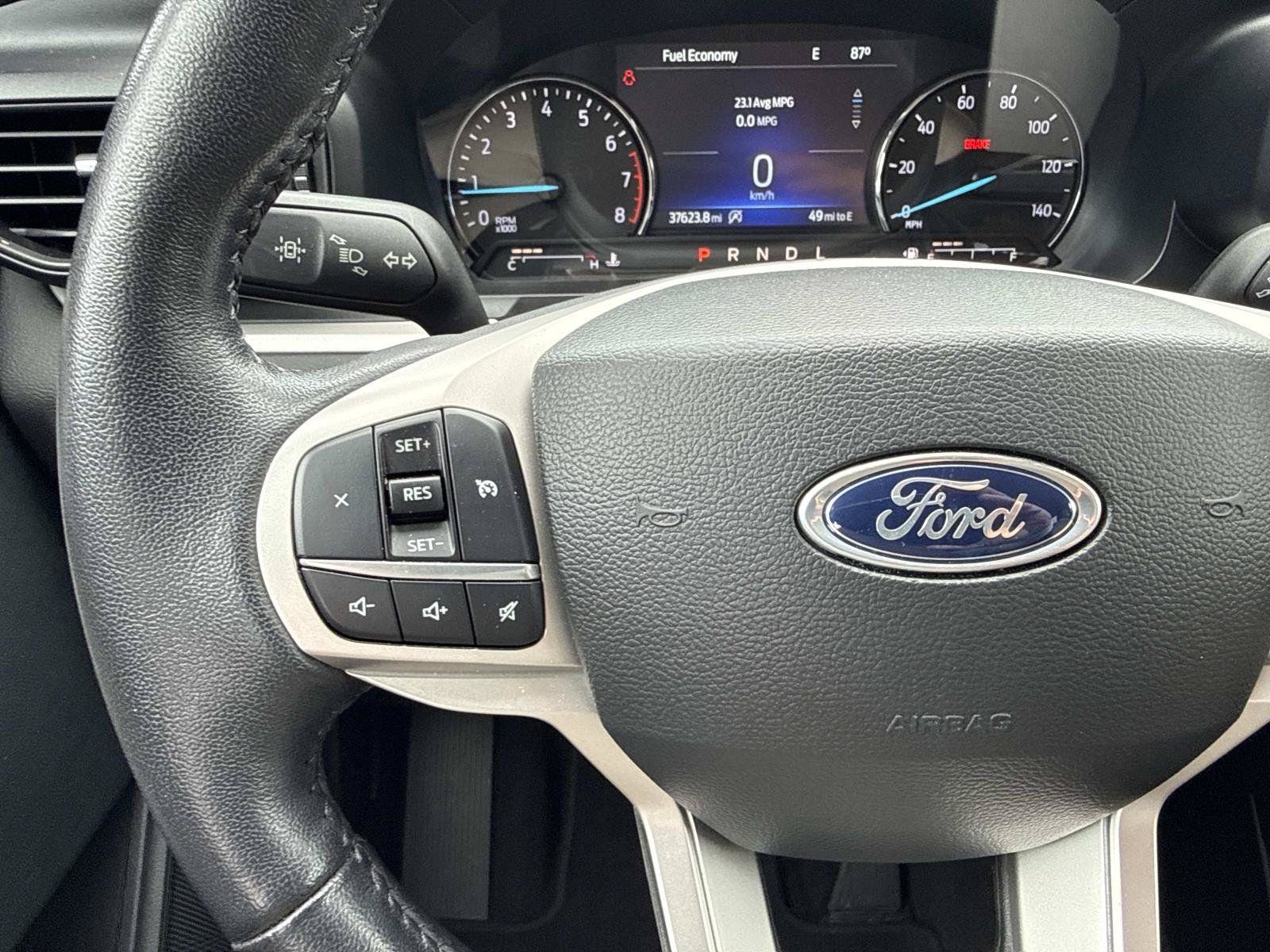 Used 2023 Ford Explorer XLT RWD image 16