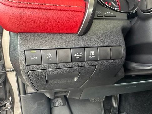 Used 2022 Toyota Camry XSE FWD image 26