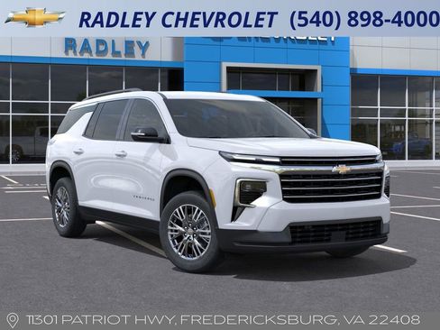 New 2026 Chevrolet Traverse LT w/ Driver Confidence Package image 7