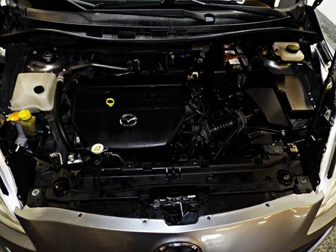 Used 2014 MAZDA MAZDA5 Sport FWD image 20