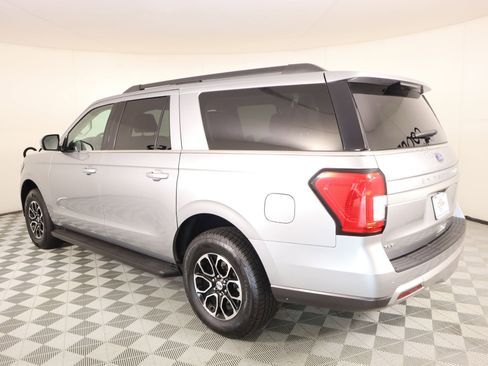Used 2024 Ford Expedition Max XLT image 24
