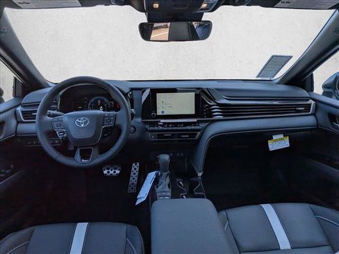 New 2026 Toyota Camry Hybrid AWD/4WD image 14