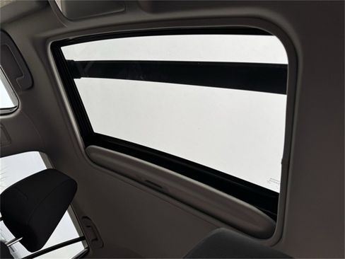 Certified 2022 Toyota RAV4 XLE image 6