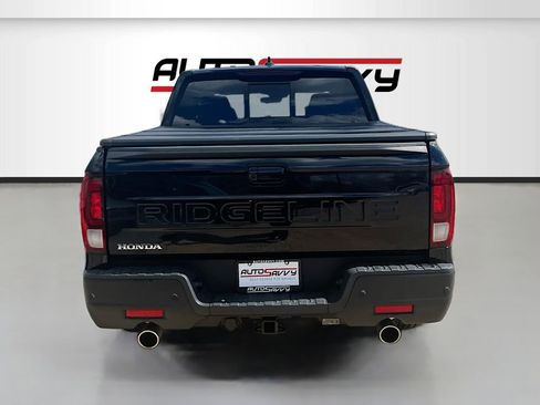 Used 2024 Honda Ridgeline Black Edition image 6