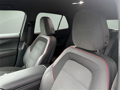 Used 2024 Chevrolet Blazer EV RS image 13