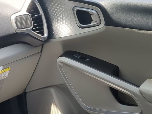 New 2025 Kia Soul LX image 13