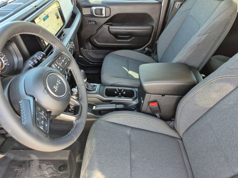 Certified 2026 Jeep Wrangler Willys image 29