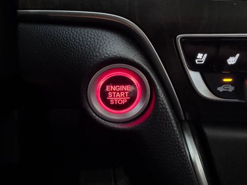 Used 2018 Honda Accord Touring image 22