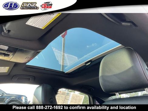 Used 2021 Volkswagen Jetta GLI Autobahn image 11