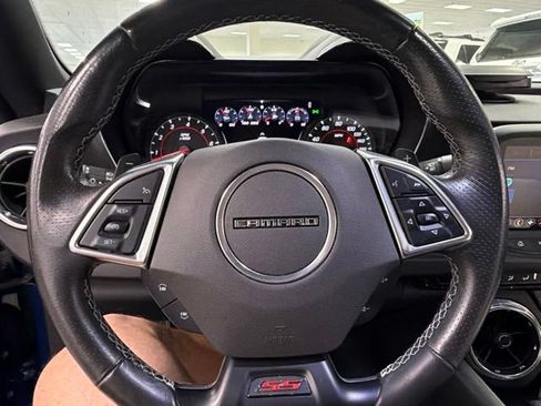 Used 2020 Chevrolet Camaro SS RWD image 22