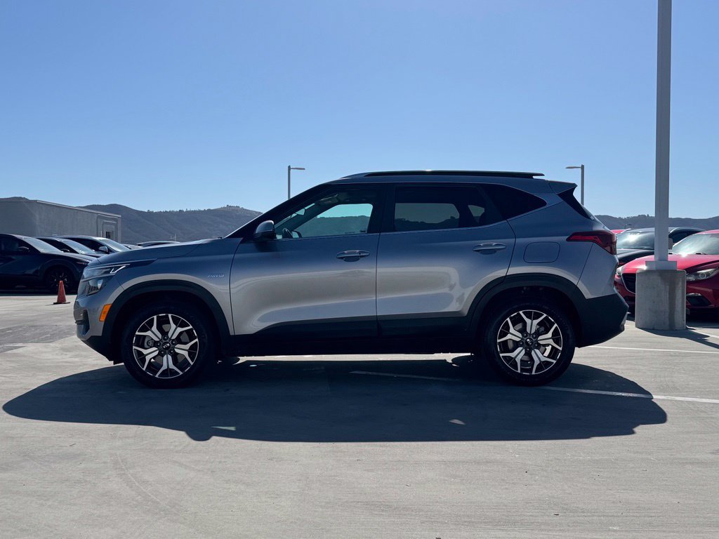 Used 2021 Kia Seltos EX AWD/4WD image 7