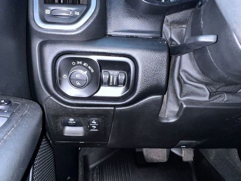 Used 2019 RAM 1500 Big Horn AWD/4WD image 26