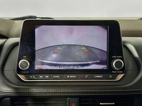 Used 2023 Nissan Rogue SV AWD/4WD image 13