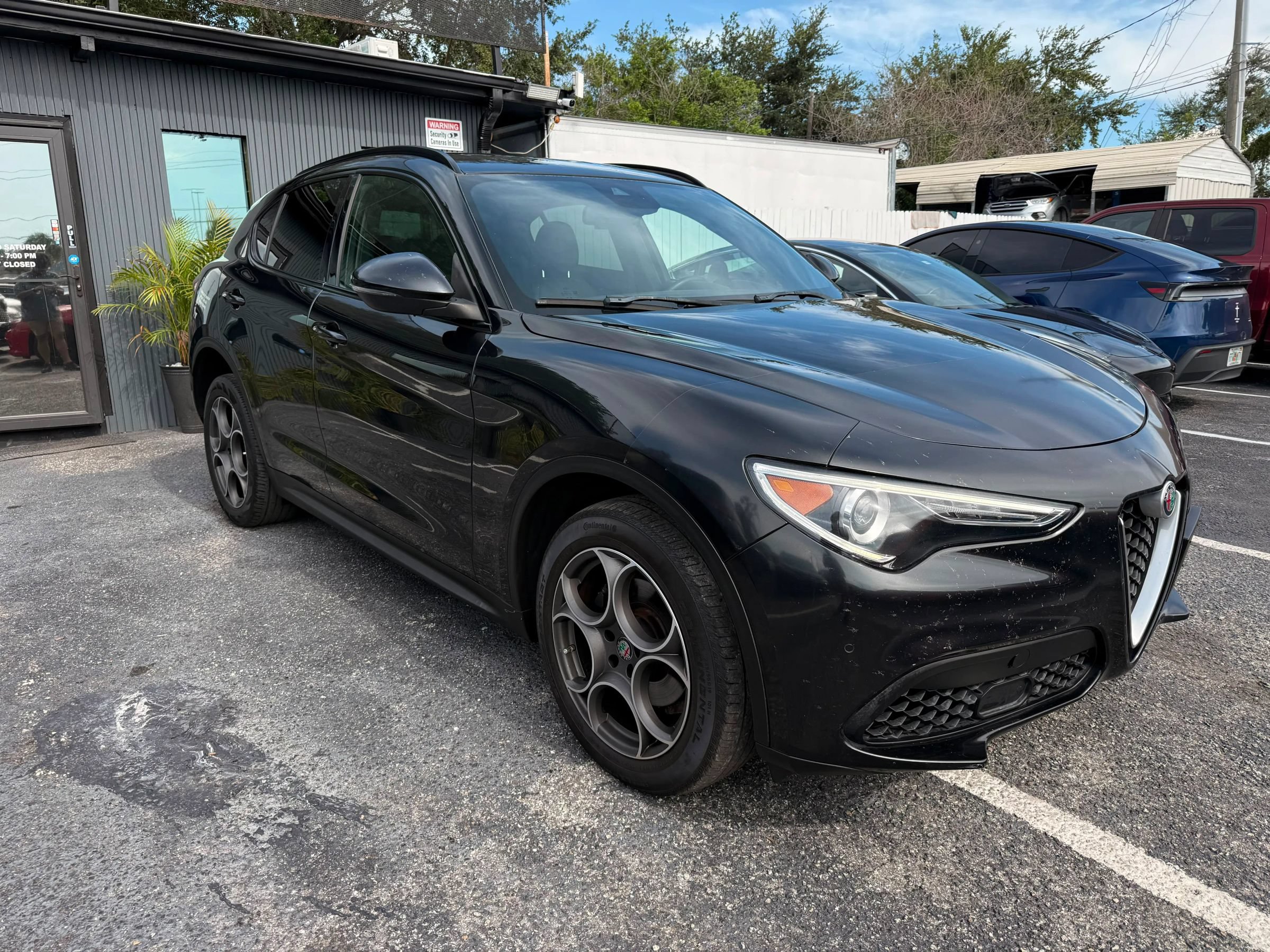 Used 2018 Alfa Romeo Stelvio Ti Sport AWD/4WD image 3