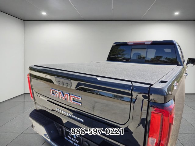Used 2020 GMC Sierra 1500 SLT AWD/4WD image 17