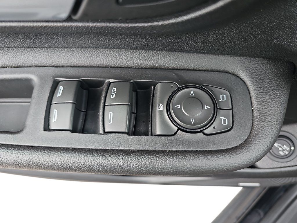 Used 2022 GMC Terrain SLT w/ Infotainment Package II FWD image 27