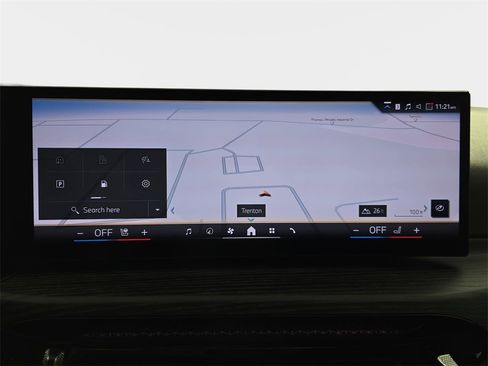 Used 2025 BMW 330i xDrive Sedan w/ Premium Package image 25