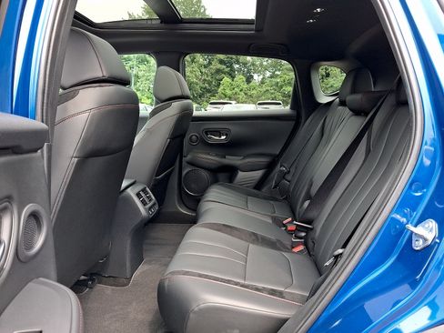 Certified 2025 Acura ADX A-Spec AWD/4WD image 10