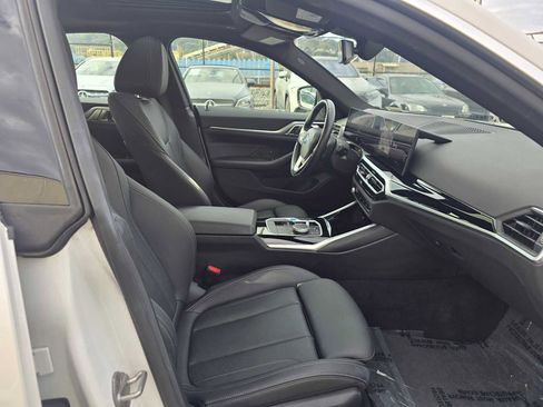 Used 2023 BMW i4 eDrive40 image 11