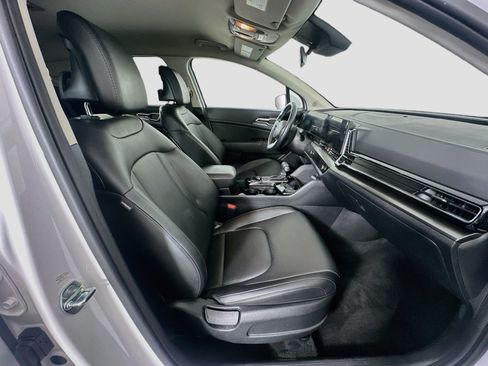 Used 2025 Kia Sportage EX FWD image 32