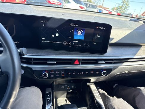 Used 2024 Kia Sorento SX AWD/4WD image 30