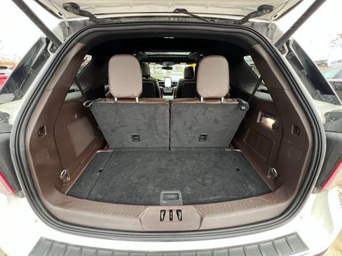 Used 2023 Ford Explorer King Ranch w/ Technology Package image 25