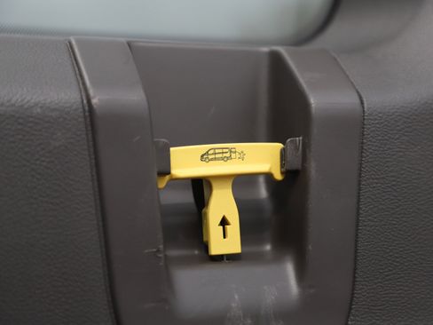 Used 2024 Ford Transit 350 XLT image 19