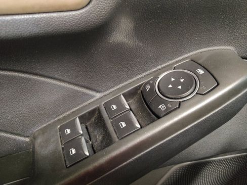 Used 2021 Ford Escape SE w/ SE Sport Appearance Package FWD image 27