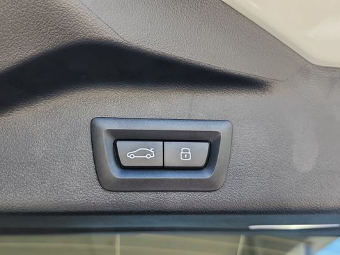 Used 2026 BMW X5 xDrive40i w/ Parking Assistance Package AWD/4WD image 35