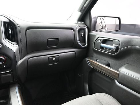 Used 2021 Chevrolet Silverado 1500 LT Trail Boss w/ Convenience Package II AWD/4WD image 5