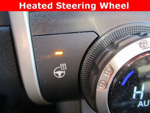 Used 2025 Toyota Tacoma TRD Sport image 29