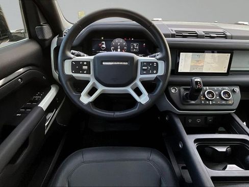 Used 2024 Land Rover Defender 110 S AWD/4WD image 9