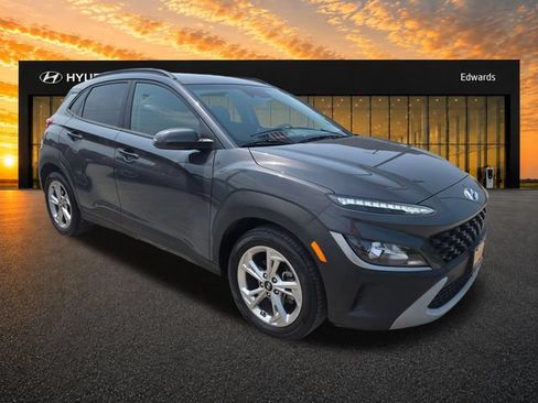 Used 2023 Hyundai Kona SEL FWD image 3