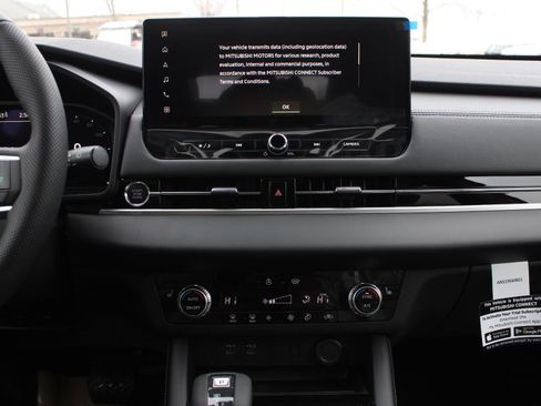 New 2026 Mitsubishi Outlander SE AWD/4WD image 14