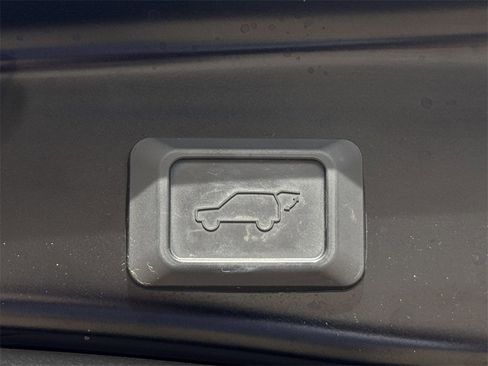 Used 2019 Toyota RAV4 Limited w/ Advanced Technology Package image 31