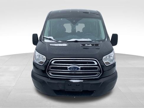 Used 2019 Ford Transit 150 XLT image 9