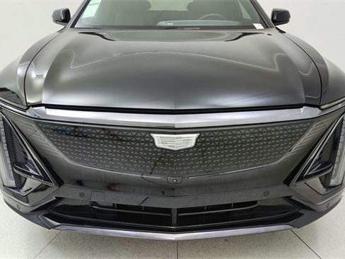 Used 2025 Cadillac Lyriq Sport image 8