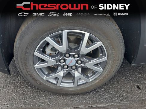 Used 2023 GMC Acadia SLT w/ Preferred Package AWD/4WD image 9
