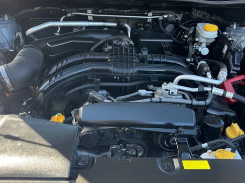 Used 2023 Subaru Crosstrek 2.0i AWD/4WD image 19